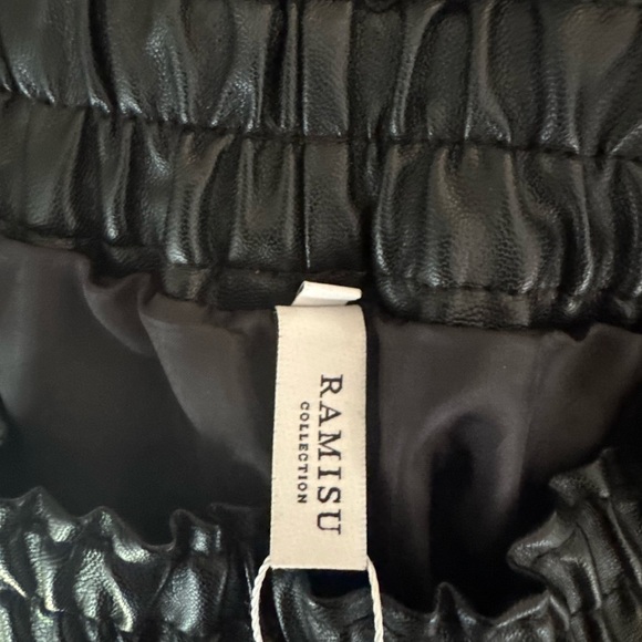 RAMISU Collection Junior Black Faux Leather High  Elastic Waist Shorts L NWT - Picture 3 of 3